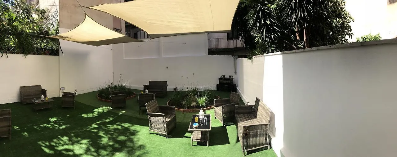 Alojamento de Acomodação e Pequeno-almoço Giro Nel Mondo Catânia